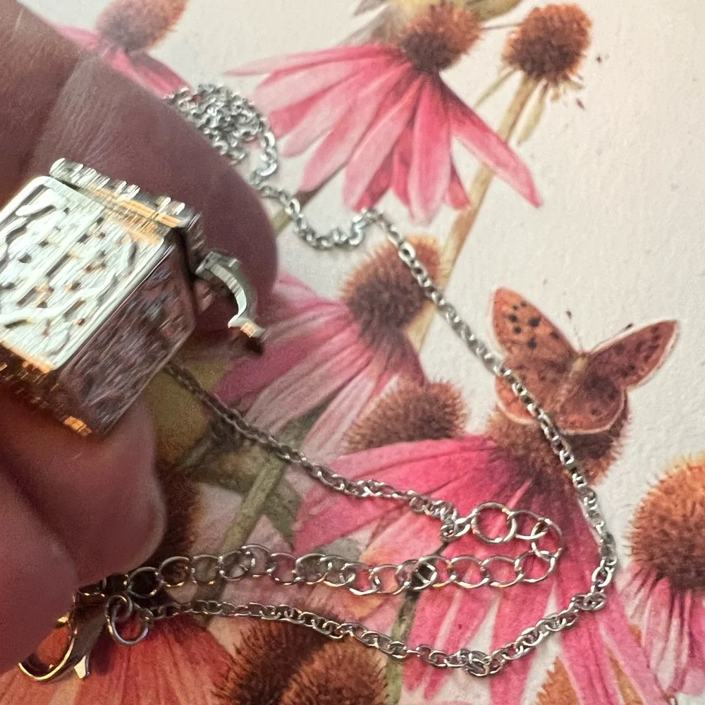 NEW Carved Openable Magic Box Pendant Necklace - Picture 5 of 12
